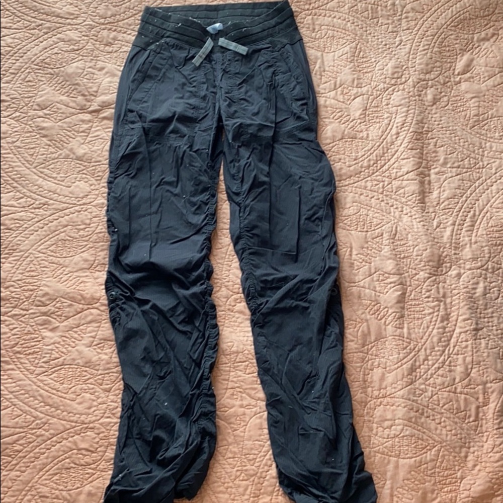 Ivivva Workout sweatpants size 12